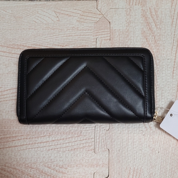 Love Moschino Wallet - Picture 4 of 9